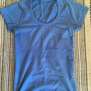 RARE ⭐️ Lululemon swiftly tech short sleeve top